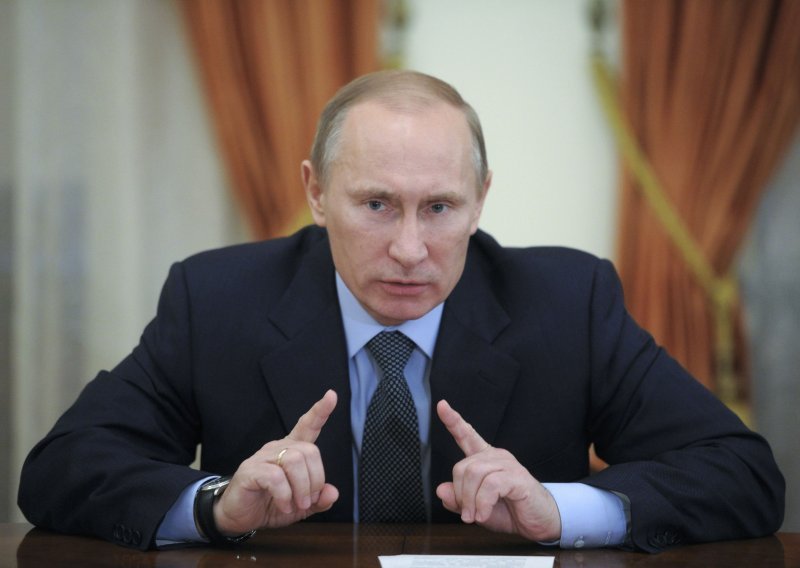 Putin upozorava oporbu i optužuje SAD