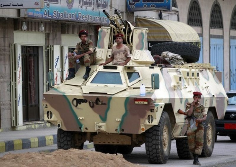 U Jemenu ubijena 103 vojnika