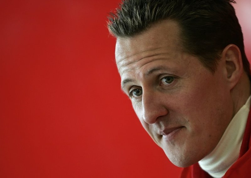 Schumacher napustio bolnicu; stigao je kući!