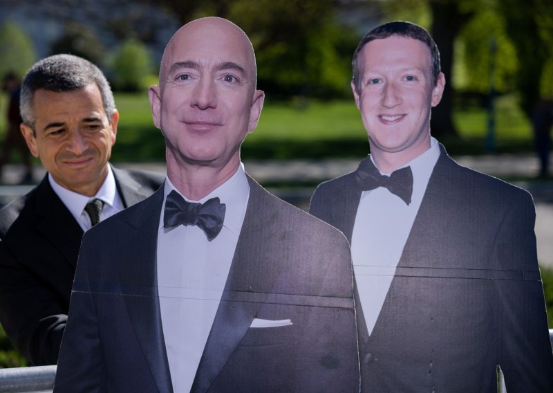Američki superbogataši masovno prodaju dionice. U čemu je kvaka?