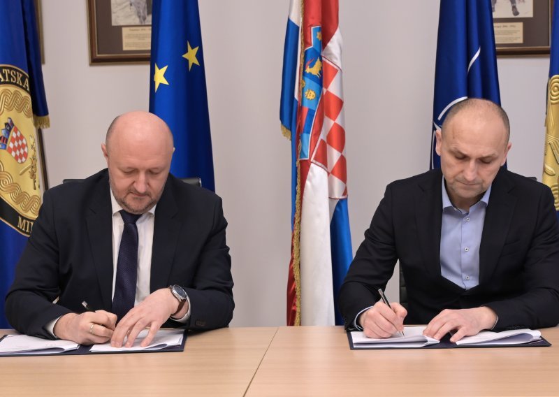 Debeljak teško optužio Anušića: 'Prešutio je 22 milijuna eura nepodmirenih obveza'