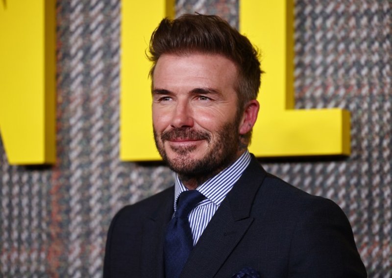 Nogometni teren zamijenio vrtom: David Beckham ponosno prošetao svoje koke