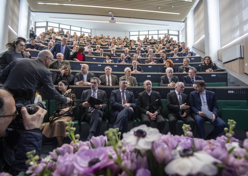 Otvorene obnovljene zgrade Agronomskog fakulteta stradale u potresu