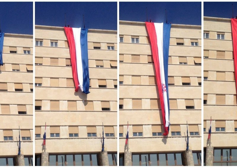 Baldasar i branitelji razvili gigantsku hrvatsku zastavu