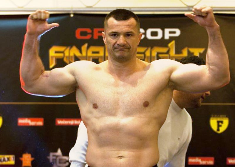 Cro Cop ima odgovor: puno boksa, high-kick i middle-kick