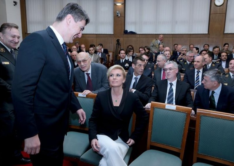 Kako je Milanović prenio Grabar Kitarović preko praga Visoke