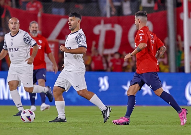 Independiente obilježio 120 godina postojanja, Sergio Aguero zaigrao i ozlijedio se