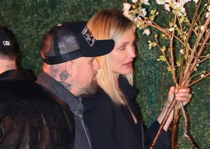 Nekoliko dana nakon što su dobili sina, Cameron Diaz i Benji Madden snimljeni u izlasku