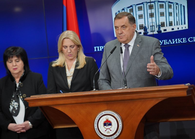 Bošnjački dužnosnici i SAD pozdravljaju Schmidtovu odluku, u Republici Srpskoj ogorčeni