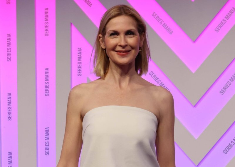 Pedeset plus modna ikona nosi torbicu kultnog brenda koji obožavaju Meghan i Kate