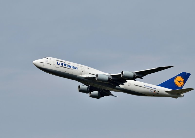 Lufthansa vraća besplatna pića nakon tri godine