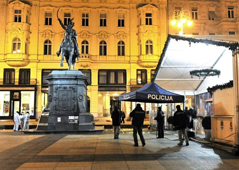 Concrete tile damaged in minor explosion in Zagreb's main square