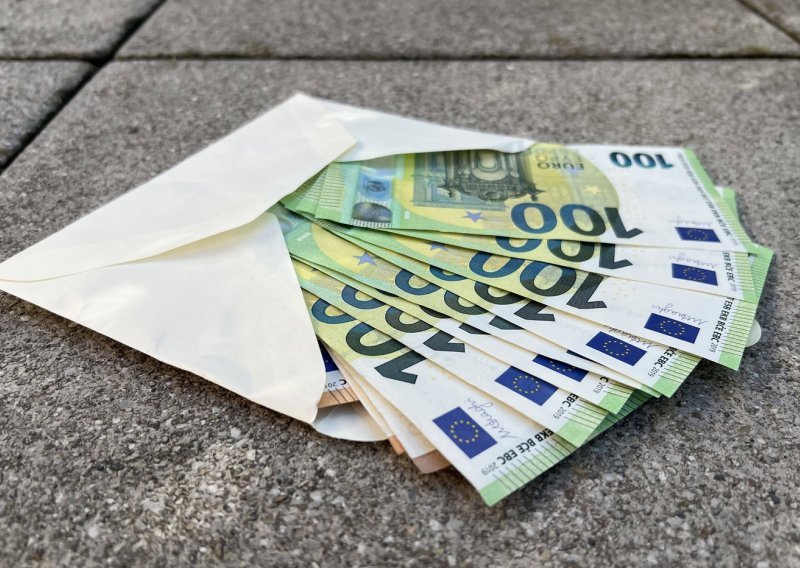 Poljaci rekli odlučno 'ne' uvođenju eura, evo od čega strahuju