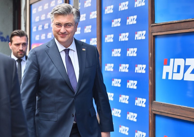 Plenković: 'Kršitelj Ustava je politička kukavica. Nemam se s kim sučeljavati'