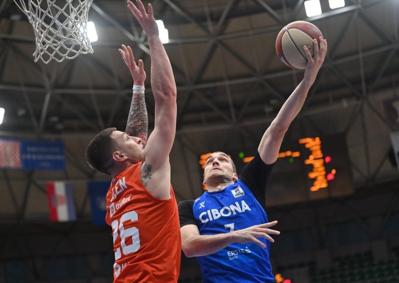 Cibona teškim domaćim porazom završila sezonu u ABA ligi; ostali su na minus 25