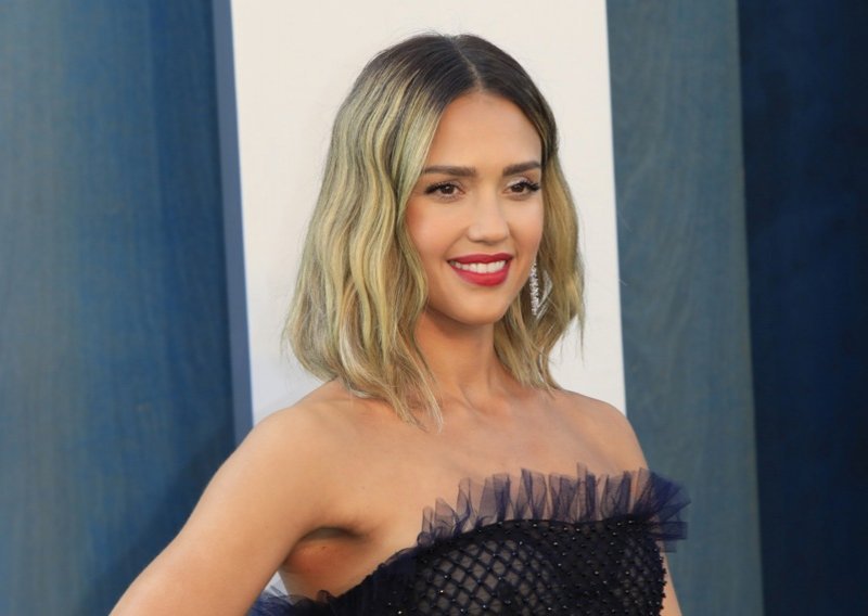 Mijenja čitavu industriju: Jessica Alba povukla hrabar, ali težak potez