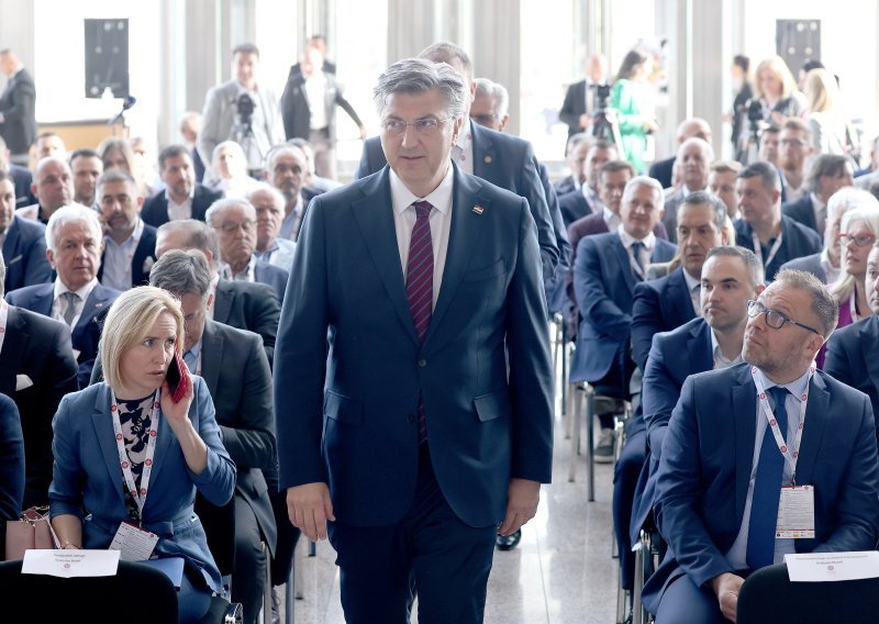 Plenković: Još nekoliko godina imat ćemo veliku potražnju za radnom snagom