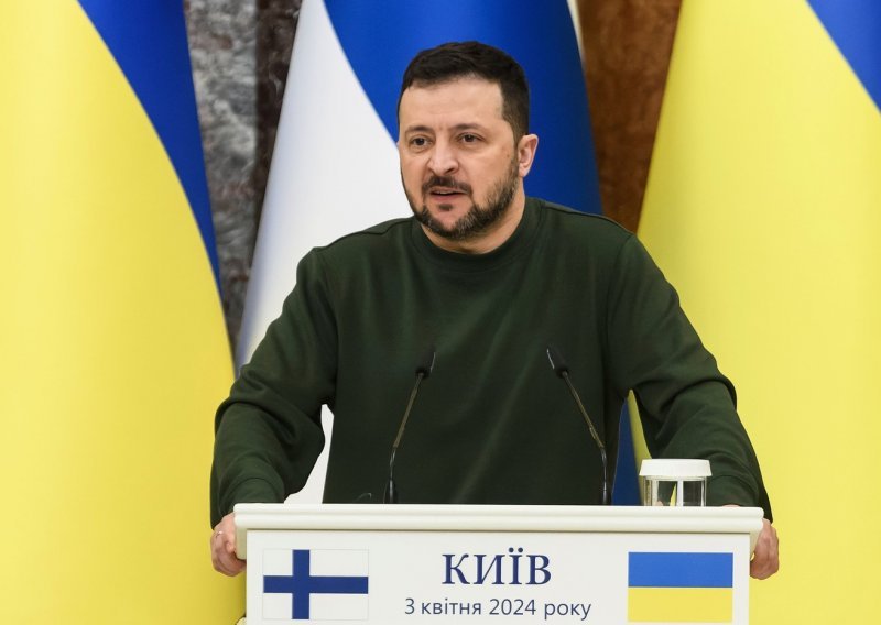 Ukrajina potpisala sigurnosni sporazum sa Švedskom, traže vojnu pomoć