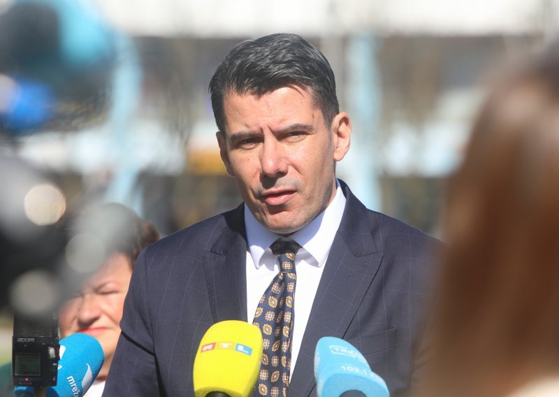 Grmoja: Plenković se boji sučeljavanja, a želi još četiri godine mandata