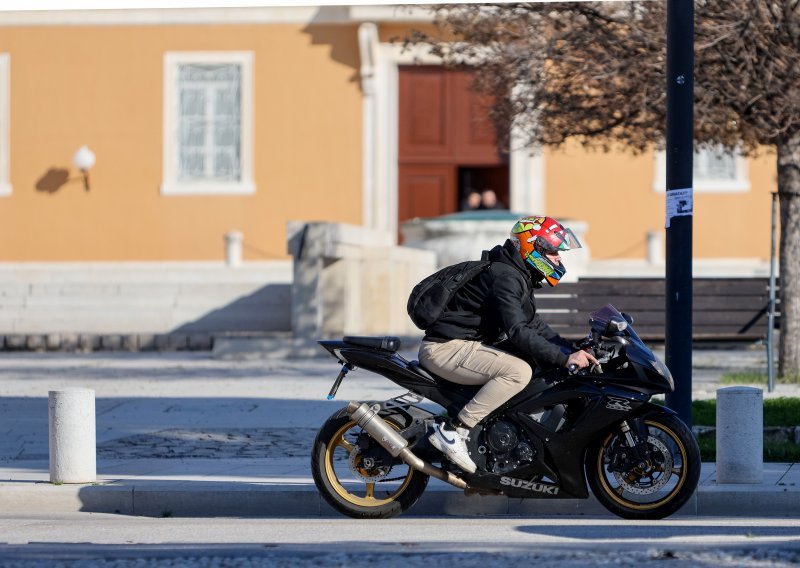 Bura ograničava promet na pojedinim prometnicama