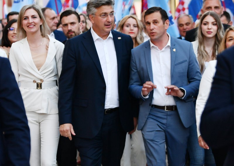 Plenković u Splitu: Minimalac će biti 1250 eura