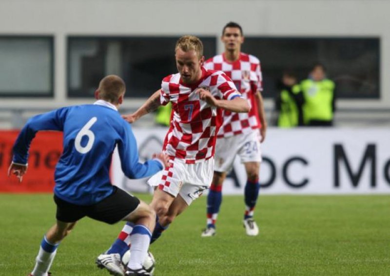 S Lovrenom i Rakitićem protiv Španjolske