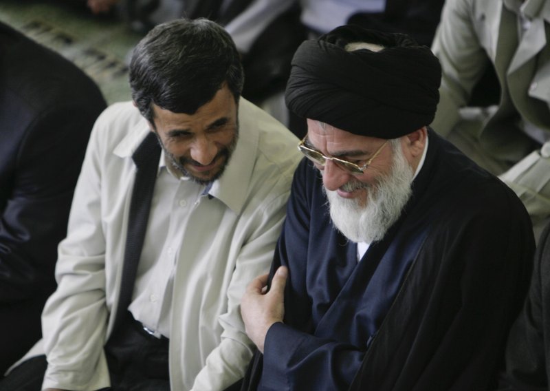 'Iran neće popustiti pred silom prosvjeda'