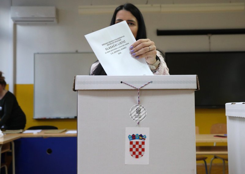 DIP objavio službene rezultate izbora, Dobronić ih nosi Milanoviću