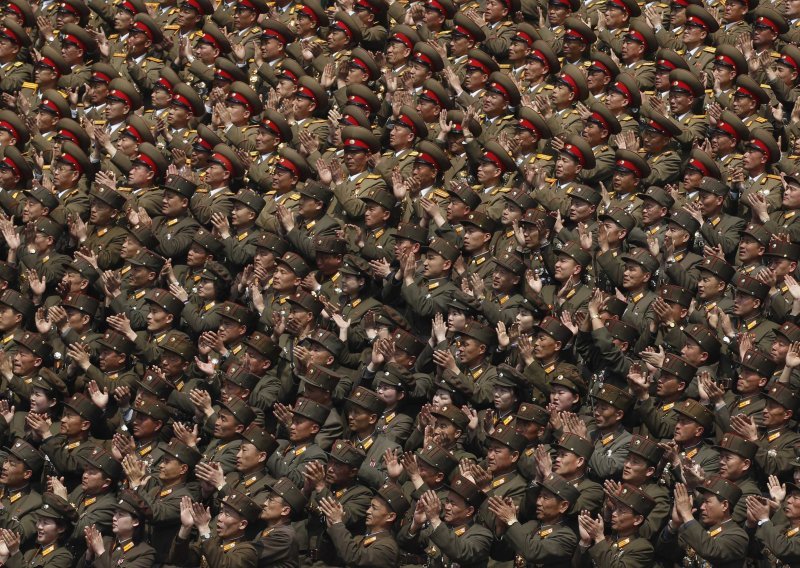 Skup podrške Kim Jong-Unu u Pjongjangu