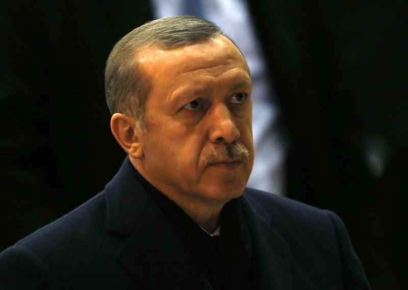 Erdogan će postati još više moćan i neuračunljiv, srlja u propast