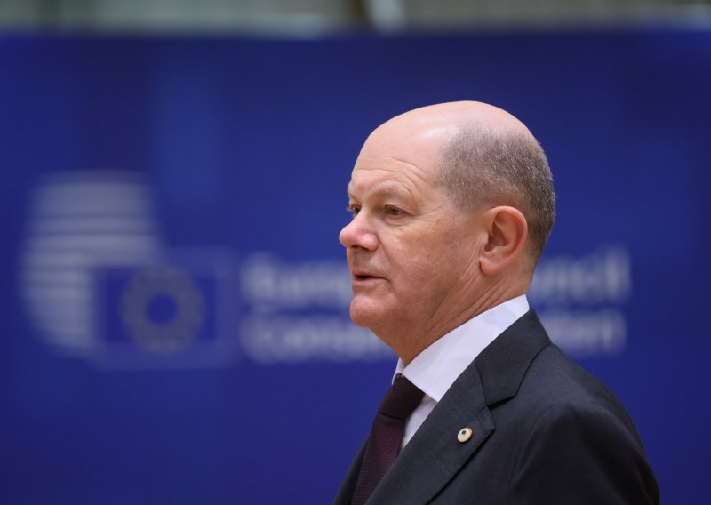 Njemačka vlada ne želi prijevremene izbore nakon poraza na EU izborima