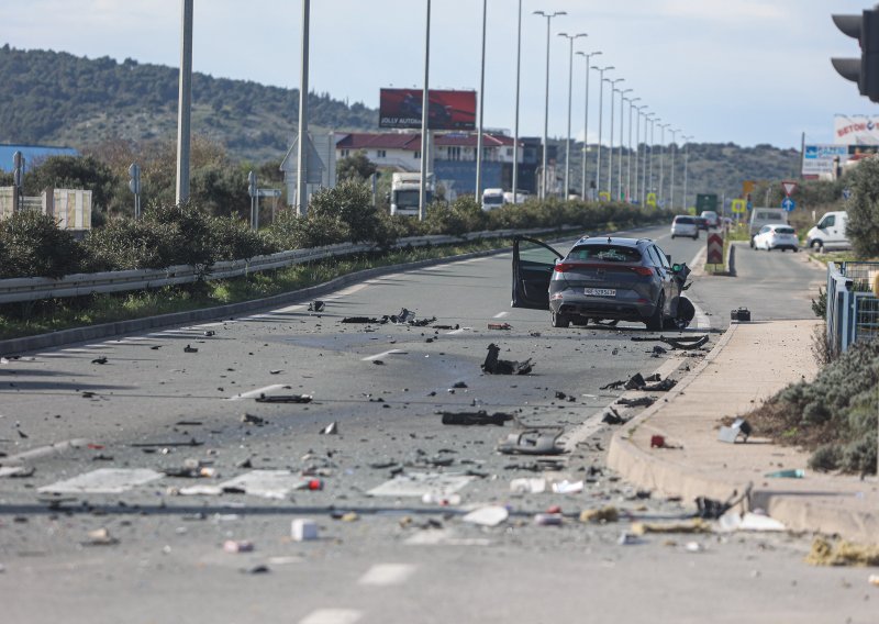 20-godišnjak kod Umaga pijan sletio s ceste, četvero ozlijeđenih