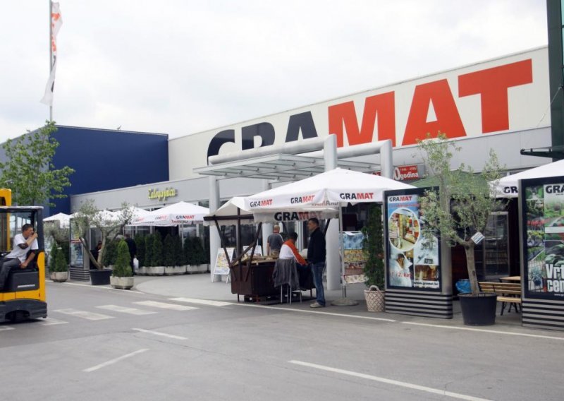 Dobili stare paštete umjesto plaće