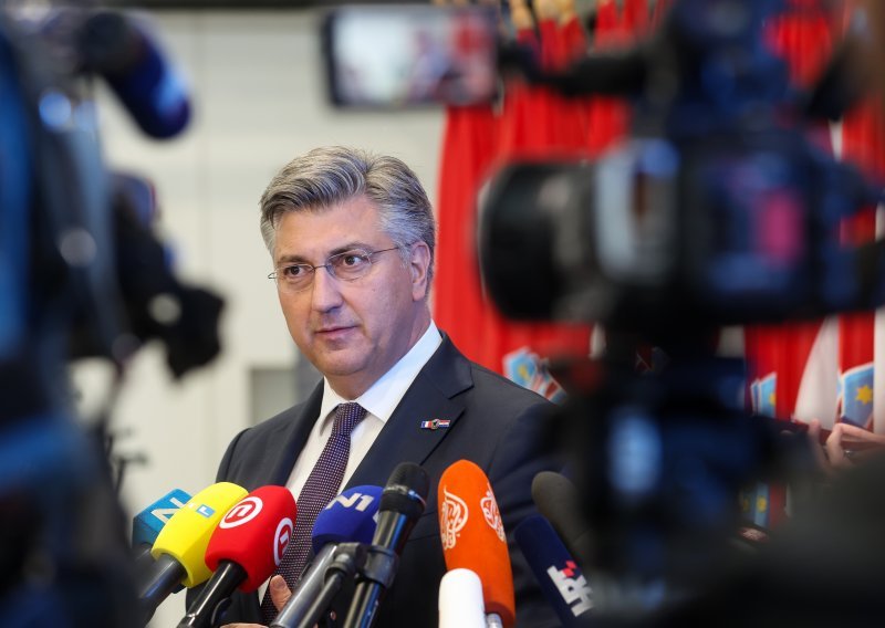 Plenković: Korumpirana ljevica želi porobiti institucije