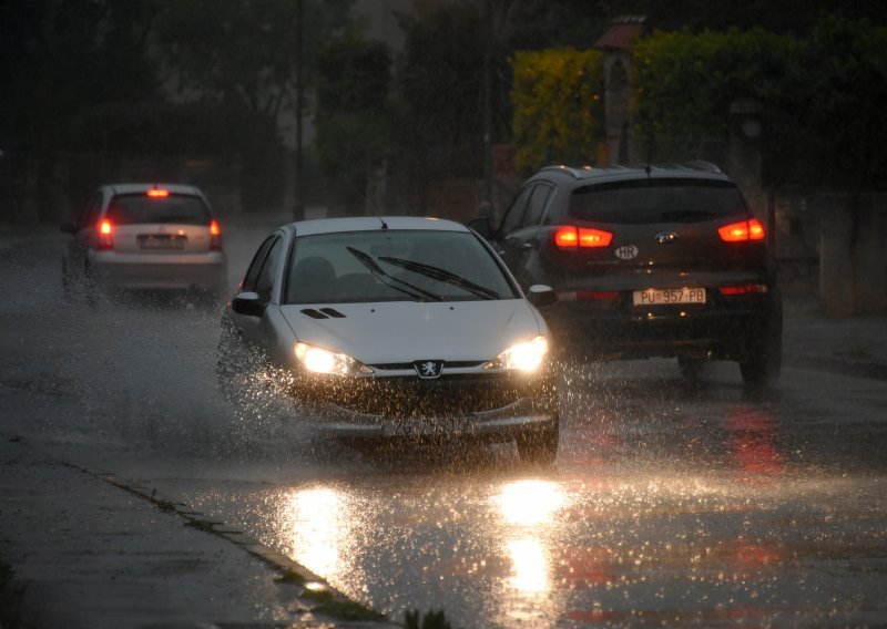Oglašen meteoalarm za većinu zemlje: Samo jedna regija će biti pošteđena