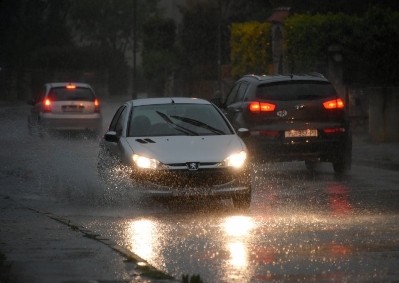 Oglašen meteoalarm za većinu zemlje: Samo jedna regija će biti pošteđena