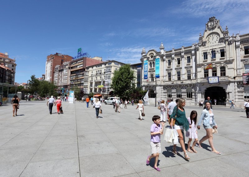 Španjolska je turistički eksplodirala: 'Prejeftini smo'