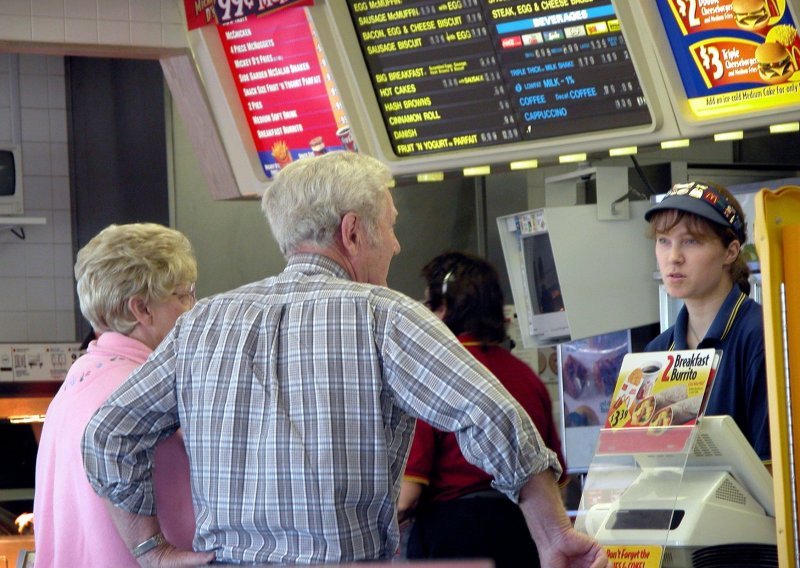 Što se događa u omiljenim restoranima: Zašto je fast food toliko poskupio?