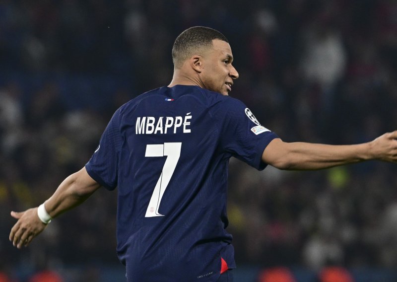 Evo kako je frapirani Mbappe reagirao i što je napravio nakon pitanja o Real Madridu!