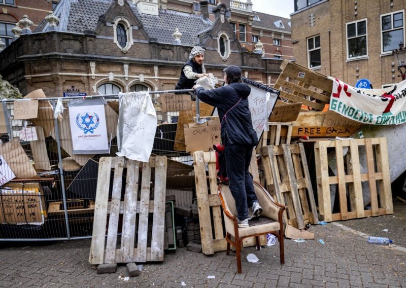 Propalestinski prosvjednici podižu barikade ispred amsterdamskog sveučilišta