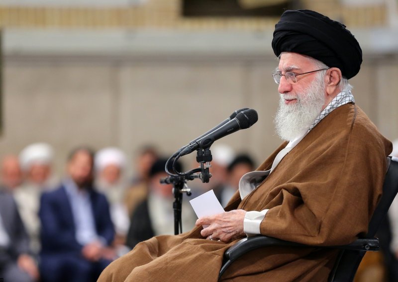Iranski alatolah Hamenei poslao zastrašujuću poruku Izraelu