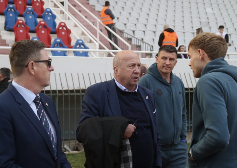 Šok u Maksimiru; Sergej Jakirović pakira stvari, Zajec dovodi novog trenera