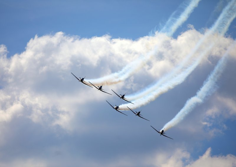 Aerospektakl u Velikoj Gorici: Tisuće pohrlile pogledati Rafale