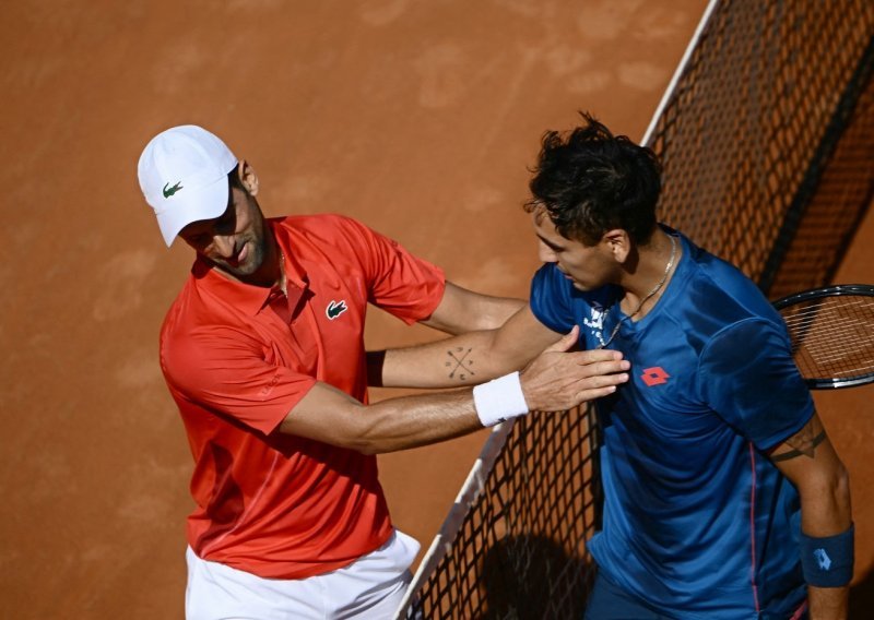 Novak Đoković razočaran odlazi iz Rima; nokaut, poraz, zvižduci...