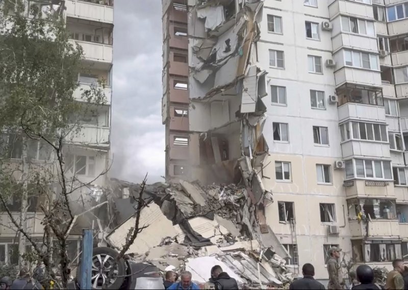 U ukrajinskom napadu na Belgorod uništen dalekovod i 20-ak kuća, jedna osoba ranjena