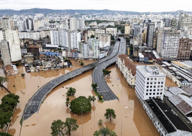 Najmanje 147 mrtvih u poplavama u Brazilu; Lula: Nismo bili spremni