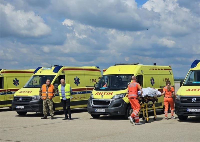 Devetnaest ranjenika iz Ukrajine stiglo na liječenje u Hrvatsku
