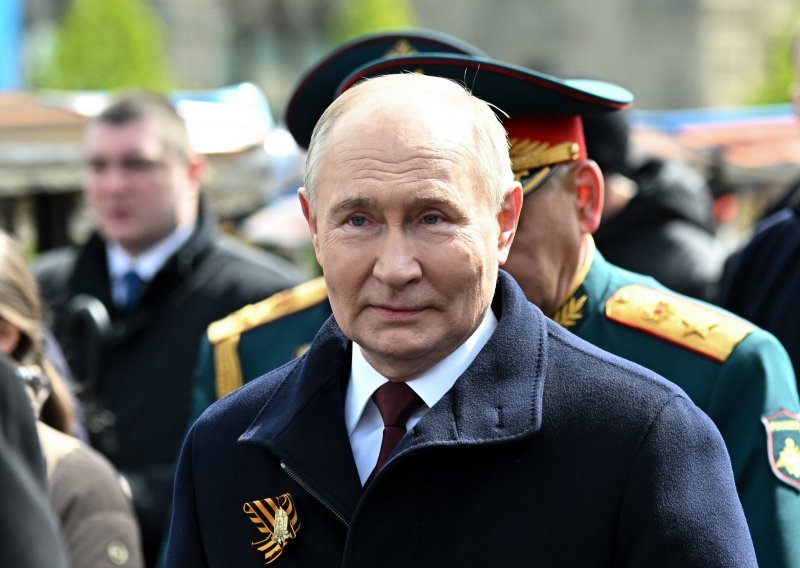 Putin: Mirovni samit je pokušaj da se Rusiji nametnu uvjeti za okončanje sukoba