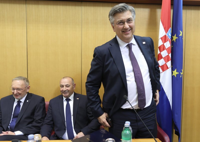 Plenković potvrdio da HEP ostaje u rukama države