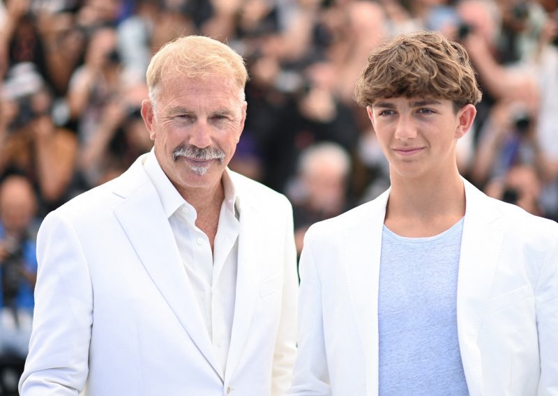 Kevin Costner nije skrivao ponos: U Cannesu pozirao sa sinom, novom glumačkom zvijezdom